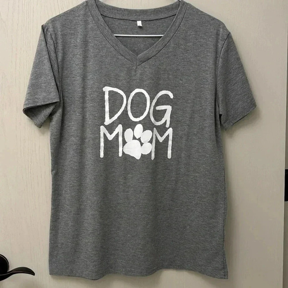 Tops - Dog Mom V Neck T Shirt Size Small w Paw Print only worn once!